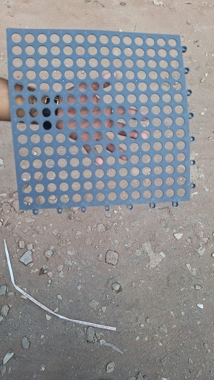 Anti-Slip Interlocking Bathroom Mats – Pack of 2 (White & Grey)