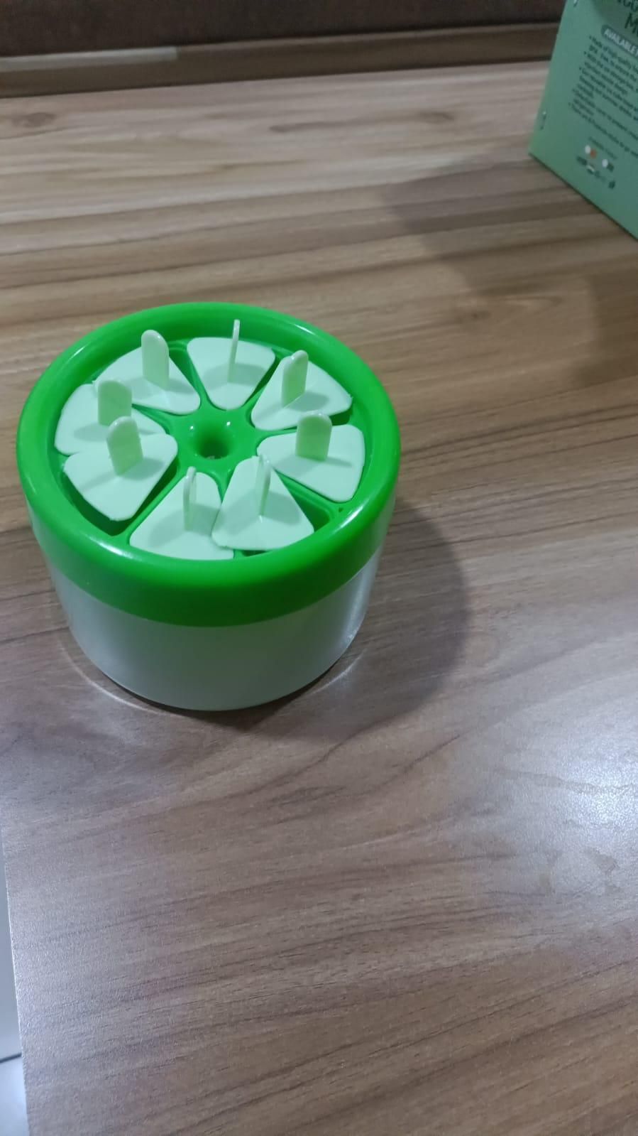 Reusable 8-Piece Ice Pop Mold Set for Healthy Homemade Treats